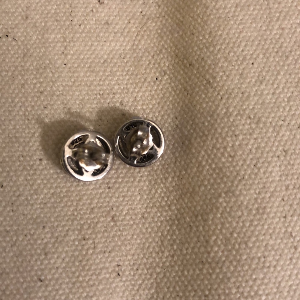 💎 1/10 ct. t.w. Double Halo Diamond Earrings Set in Sterling Silver - Picture 8 of 14
